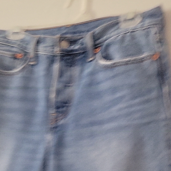 Levi's Raw Hem Jeans (28) - Picture 4 of 10